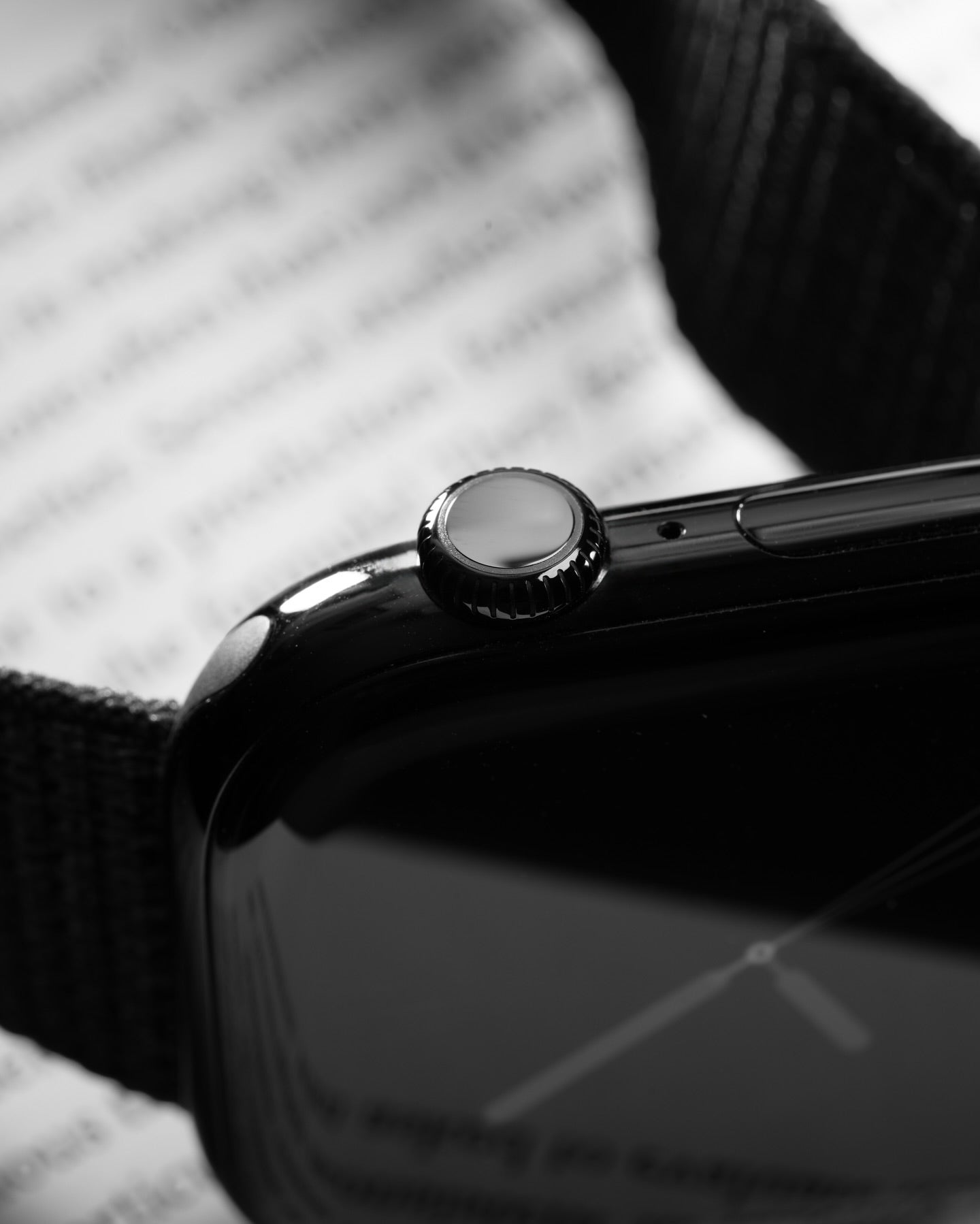 Apple logo series 10 Black with Black Nylon Strap