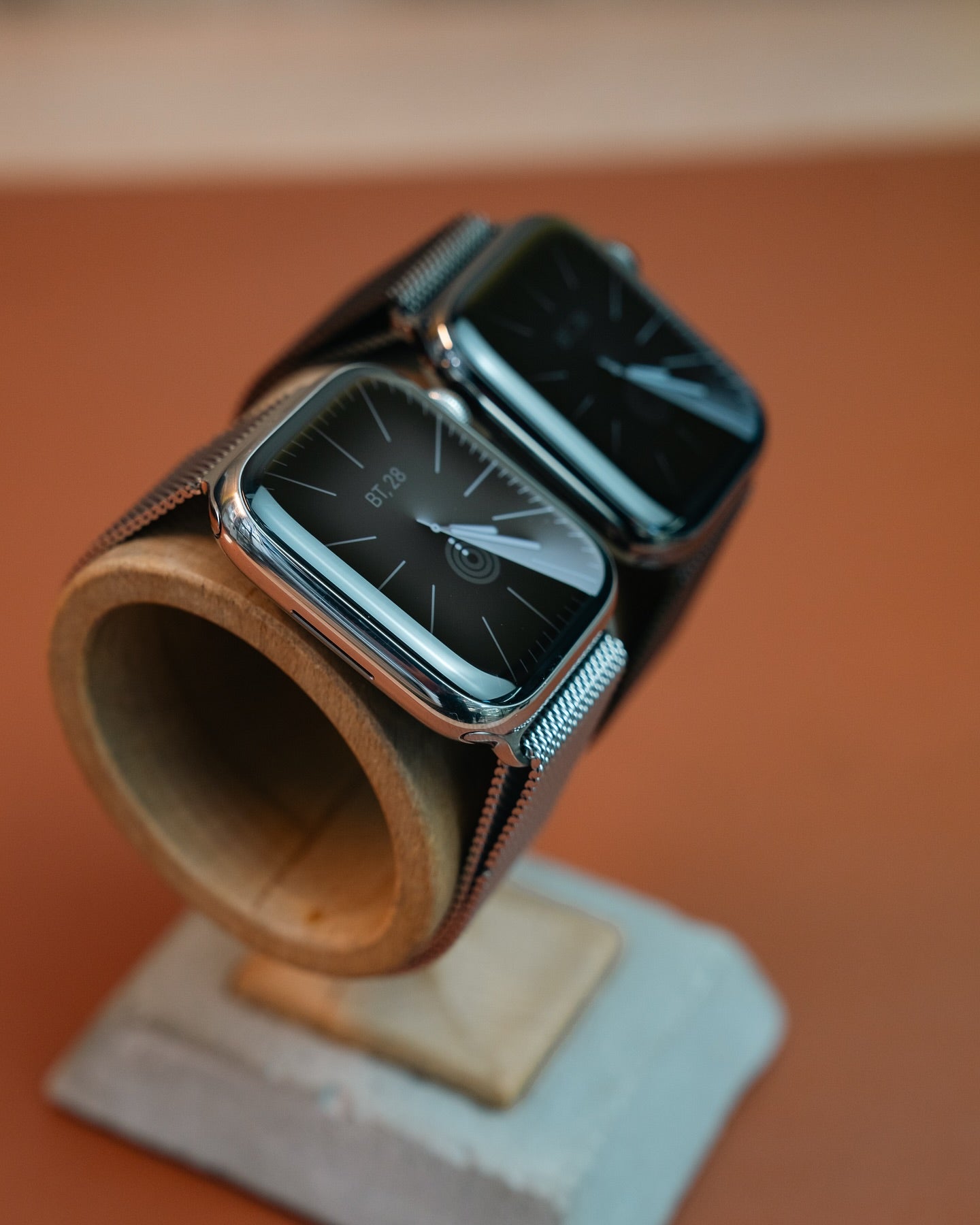 Apple logo series 10 Gold with Magnetic Chain